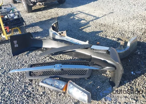 2004 Chevrolet Silverado 1500 Work Truck z USA, uszkodzony, nr VIN 1GCEC19X54Z304784